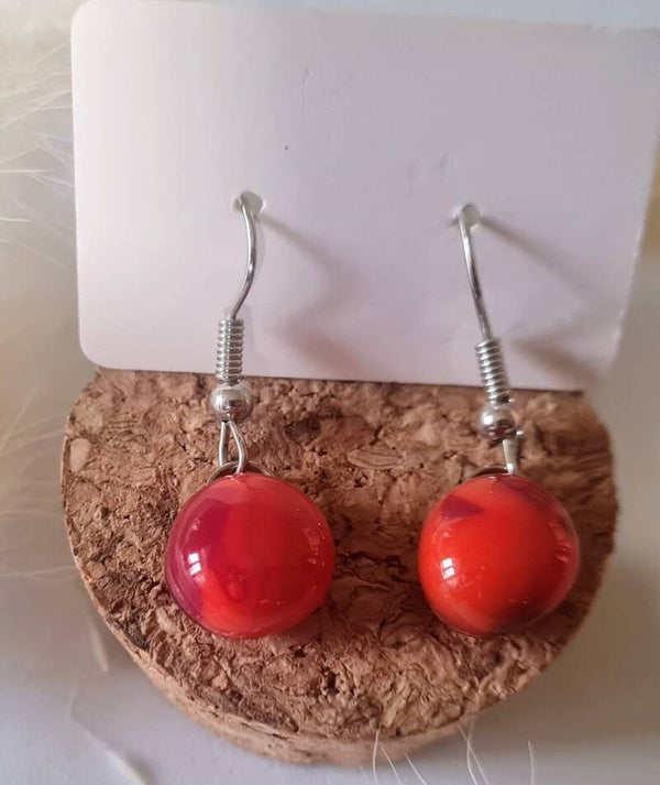 Boucle d'oreille pendante en verre