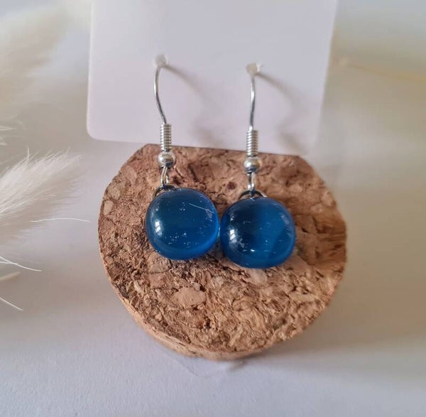 Boucle d'oreille pendante en verre