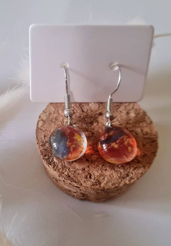 Boucle d'oreille pendante en verre