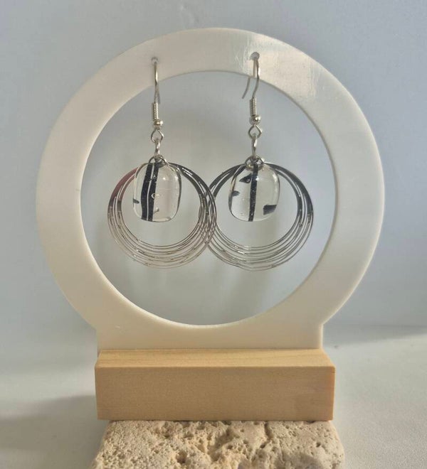 Boucle d'oreille pendante en verre fusing