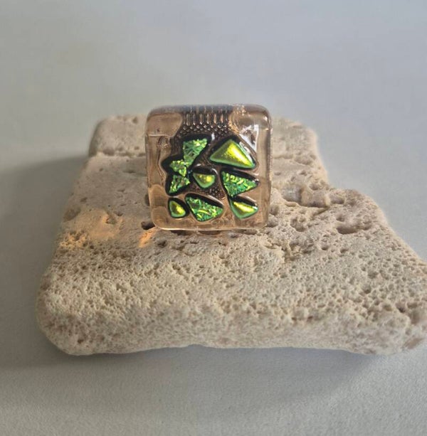 Bague carré en verre dichroique