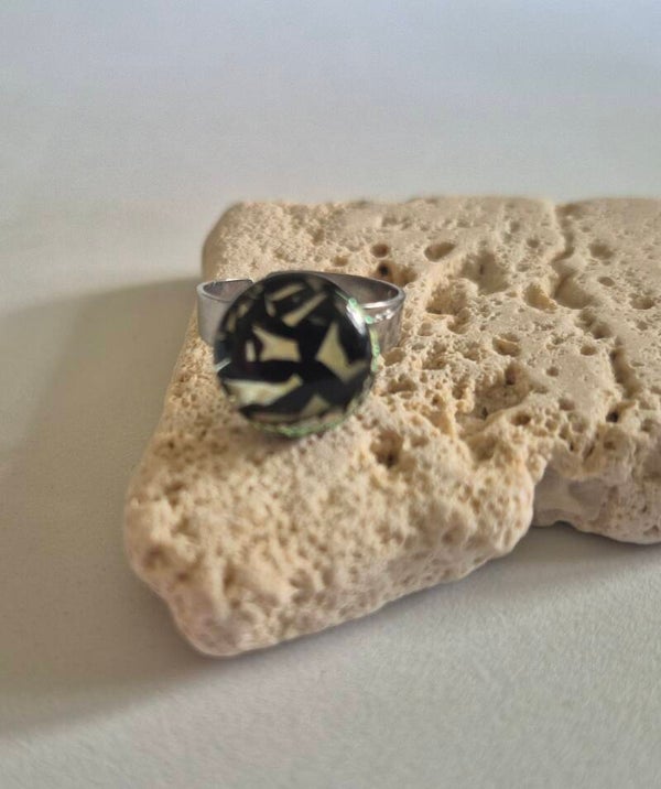 Bague en verre dichroique