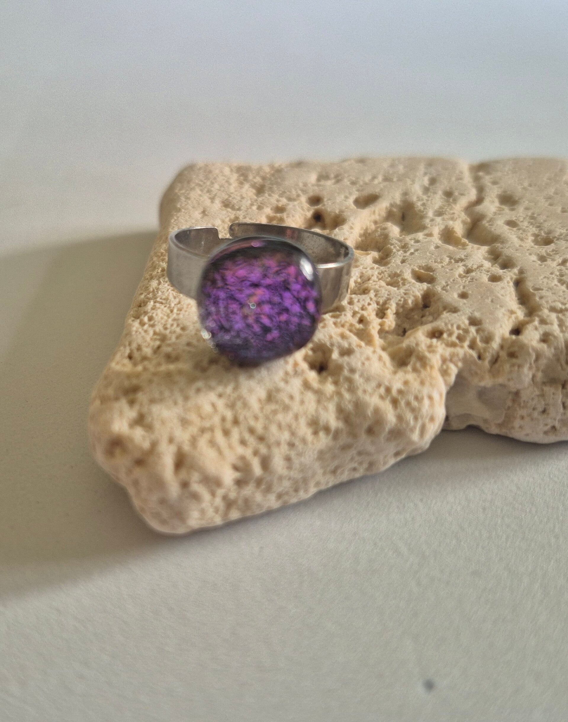 Bague en verre dichroique