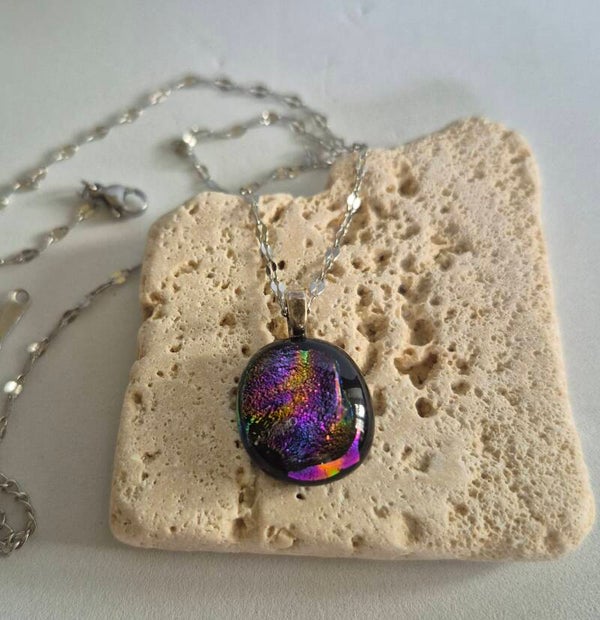 Pendentif en verre dichroique