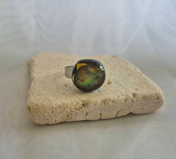 Bague en verre dichroique