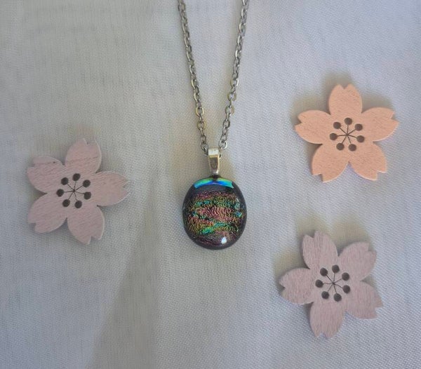 Pendentif en verre dichroique