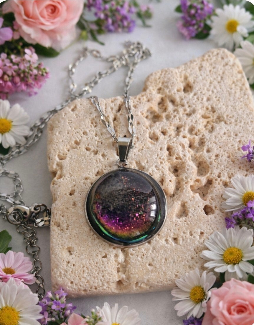 Pendentif en verre dichroique