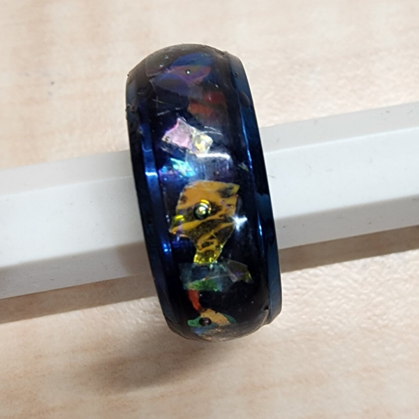 Blue plated stainless steel glass chips in resin