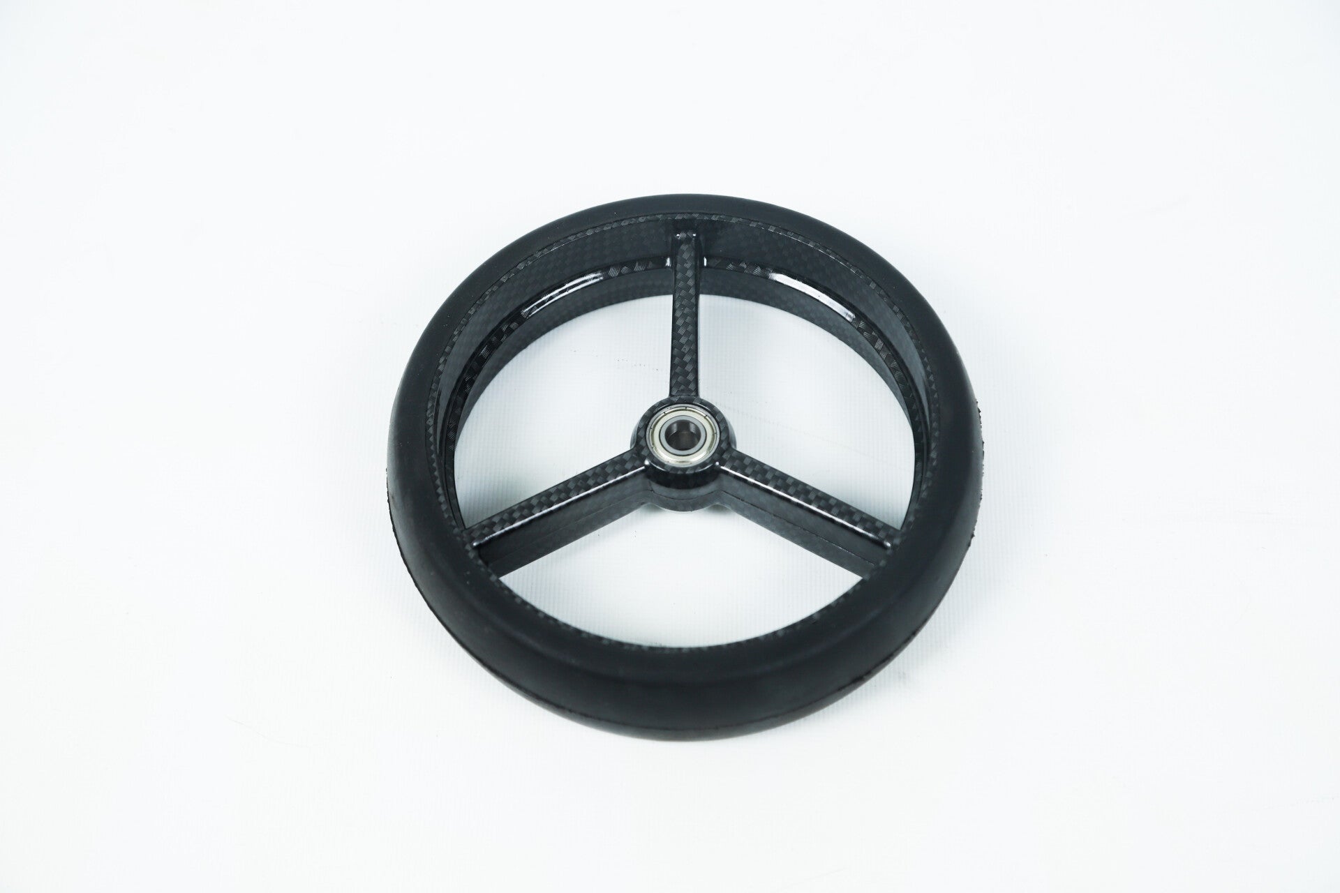 Nuova ruota anteriore in carbonio