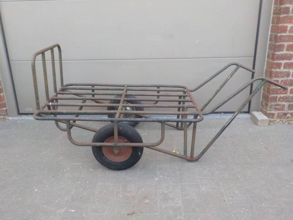 Tweedehands kruiwagen / stootkar