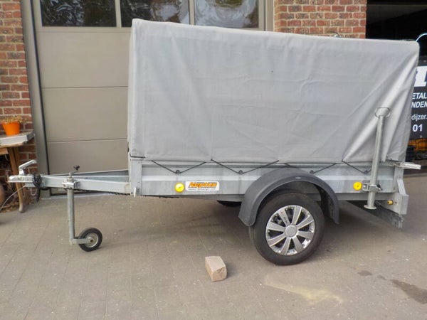 Tweedehands aanhangwagen met bache