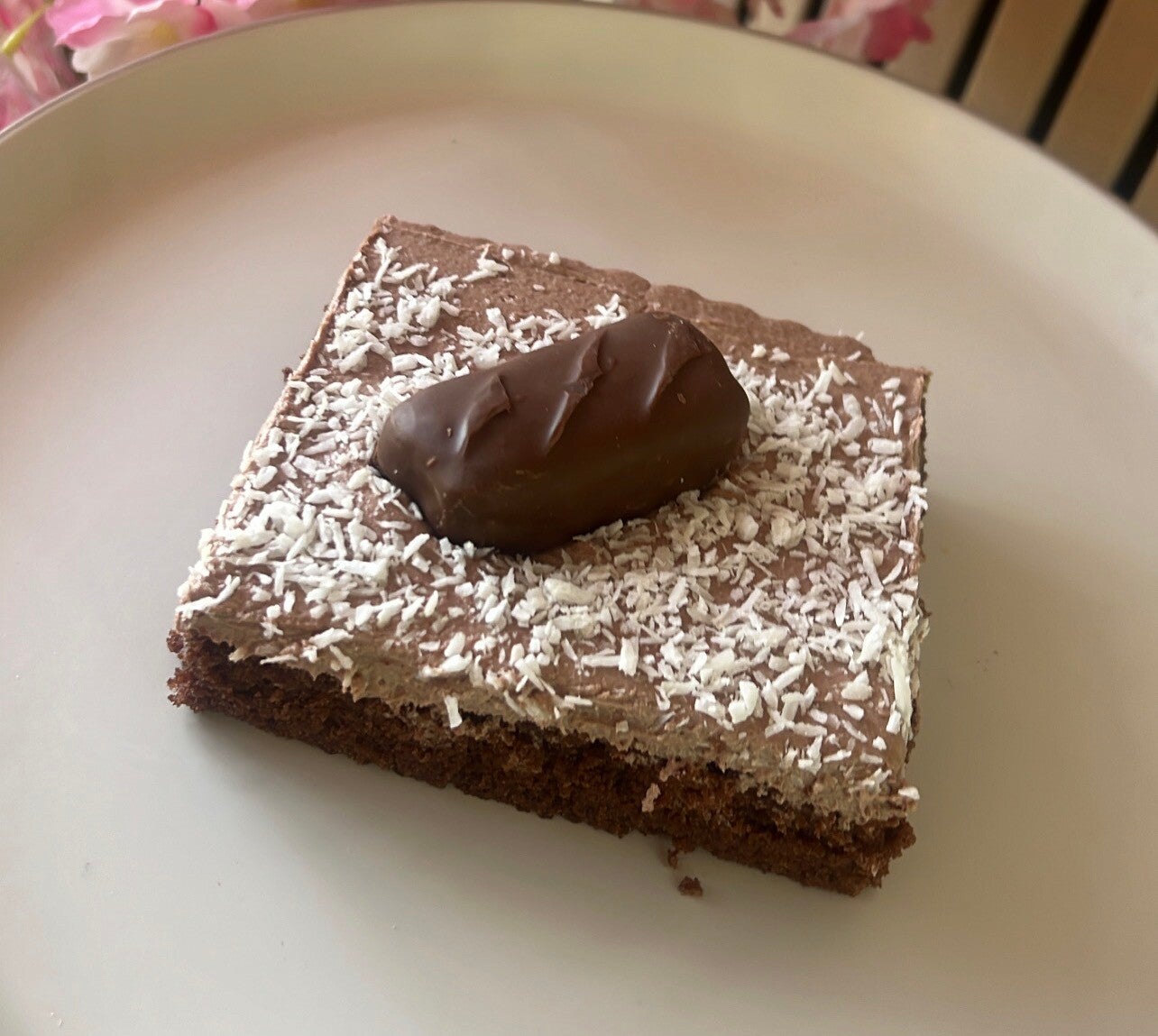 Chocolate bounty cake tin