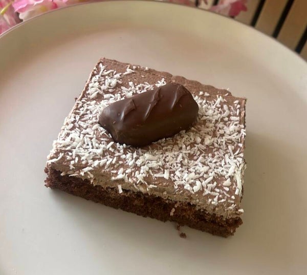 Chocolate bounty cake tin