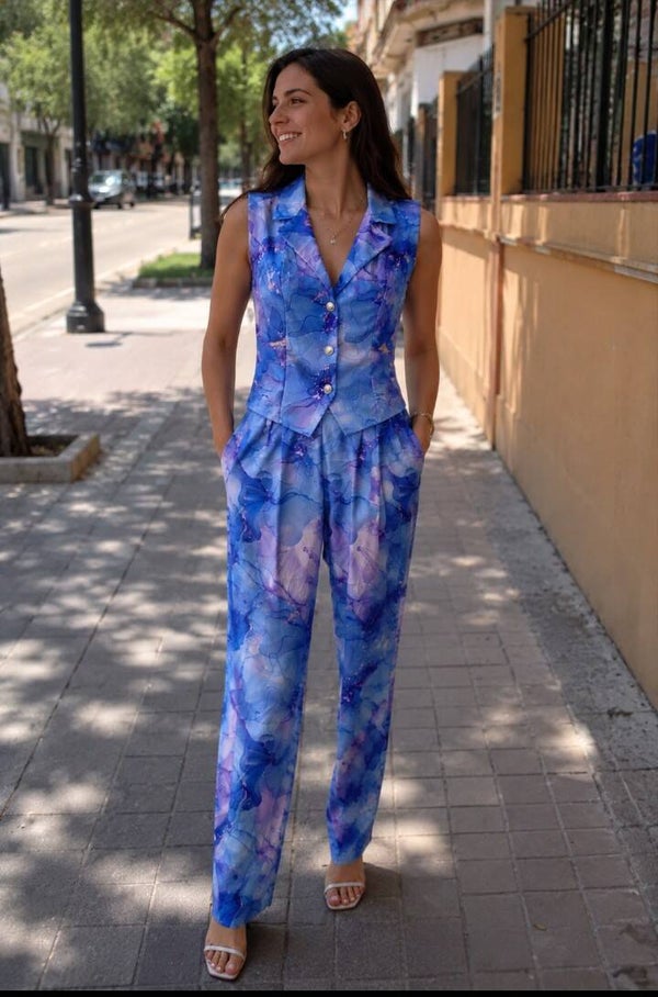 Conjunto chaleco y pantalón