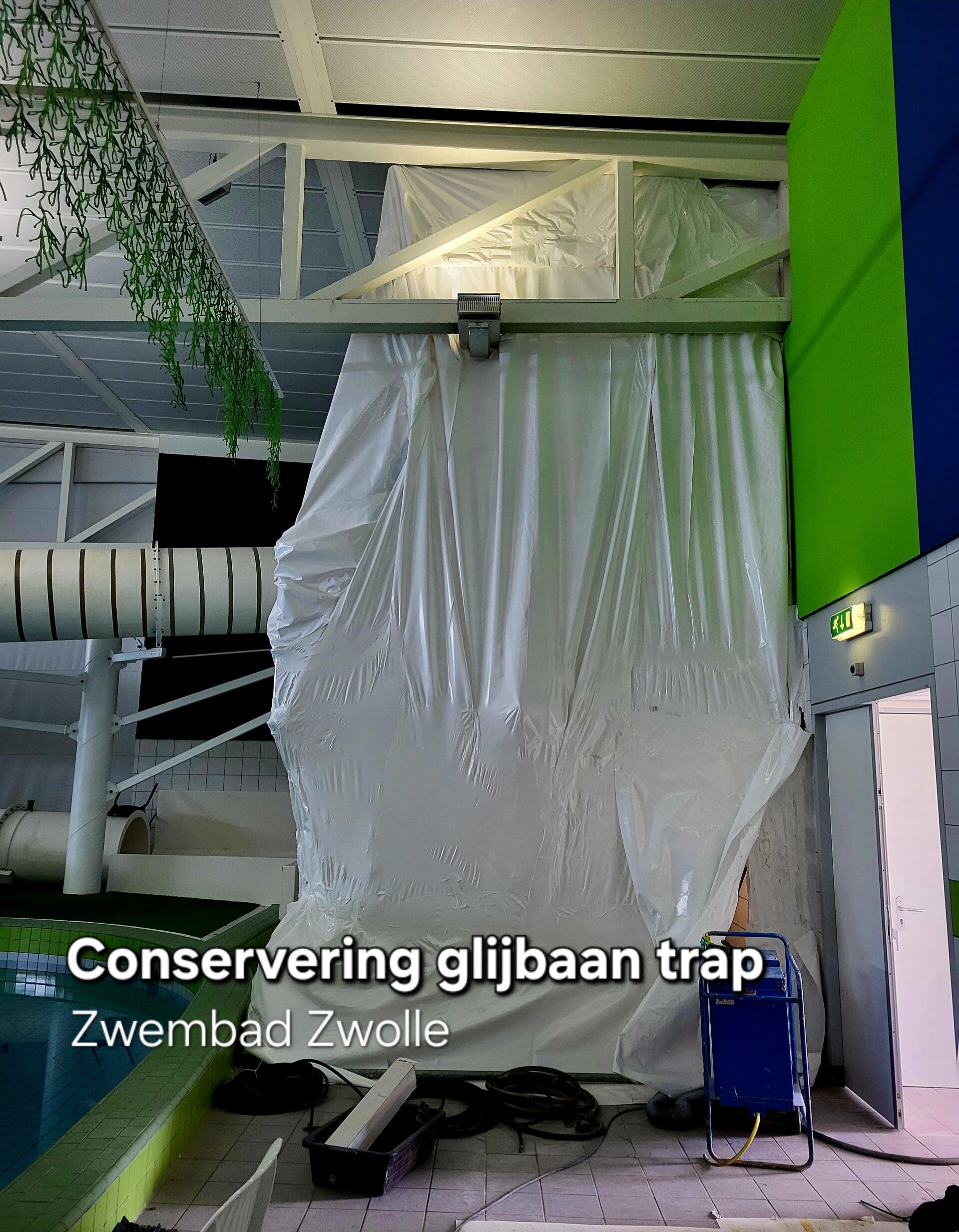 Stalen trap waterglijbaan conserveren