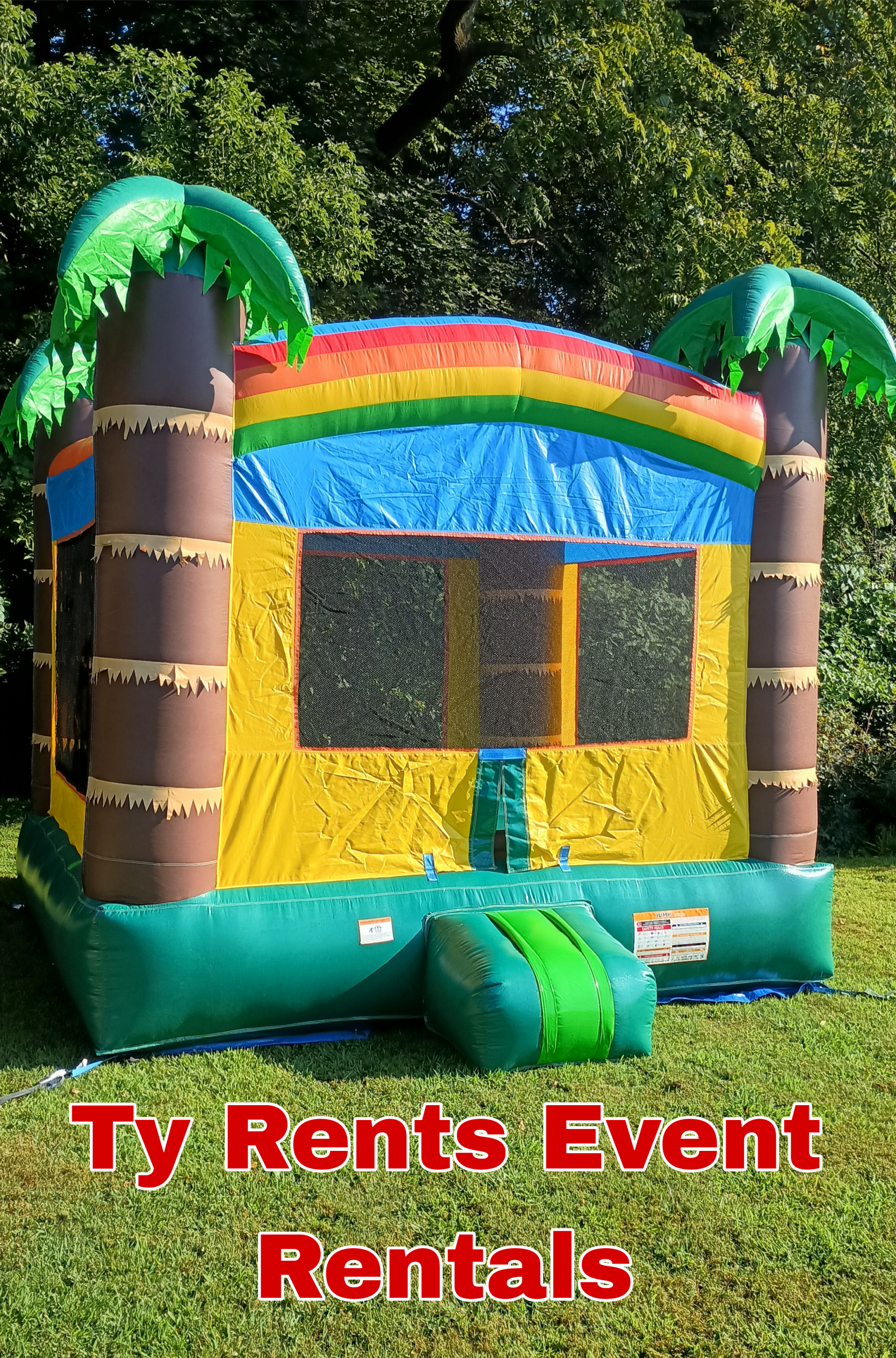 Jungle bounce house