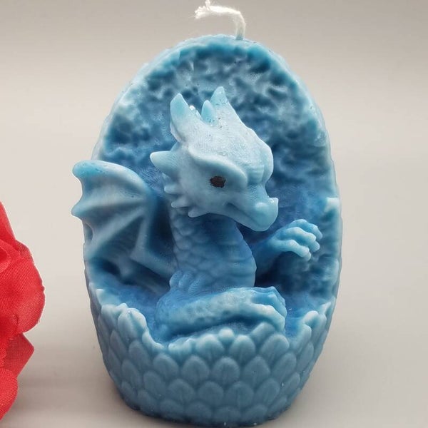 Drache im Ei -  handgegossene Kerze