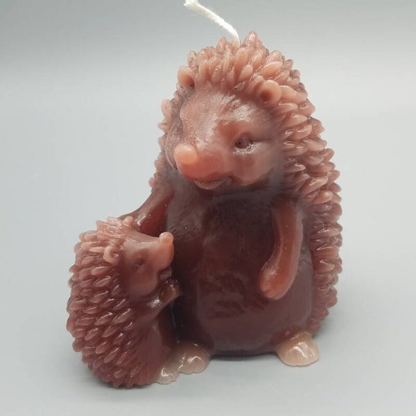Igel -  handgegossene Kerze