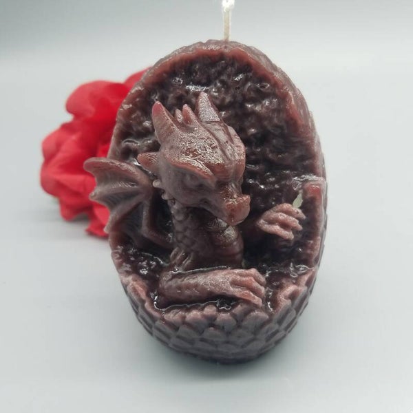 Drache im Ei -  handgegossene Kerze