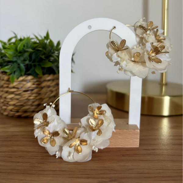 Boucles d’oreilles fleurs séchées blanc/doré