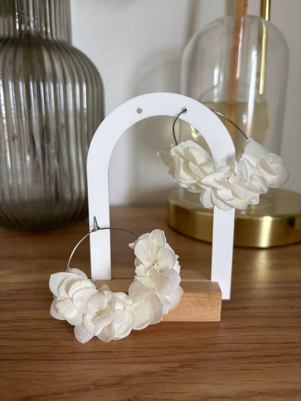 Boucles d’oreilles hortensia séché blanc