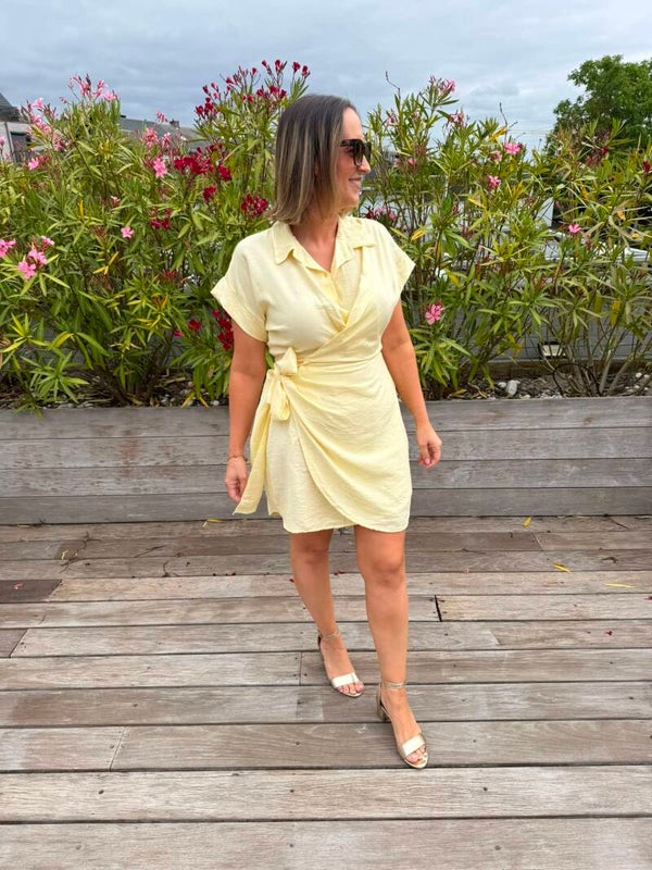 Wikkel dress yellow