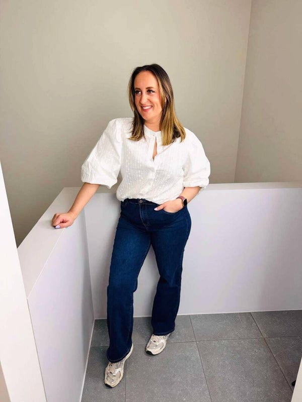 White lace balloon sleeve blouse