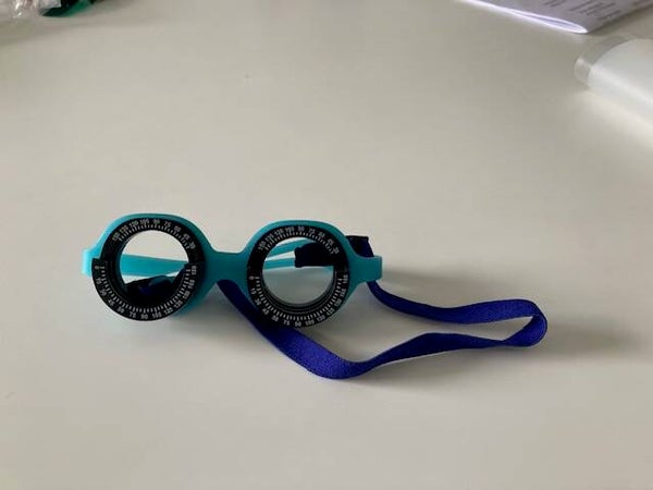 Baby pasbril maat 52