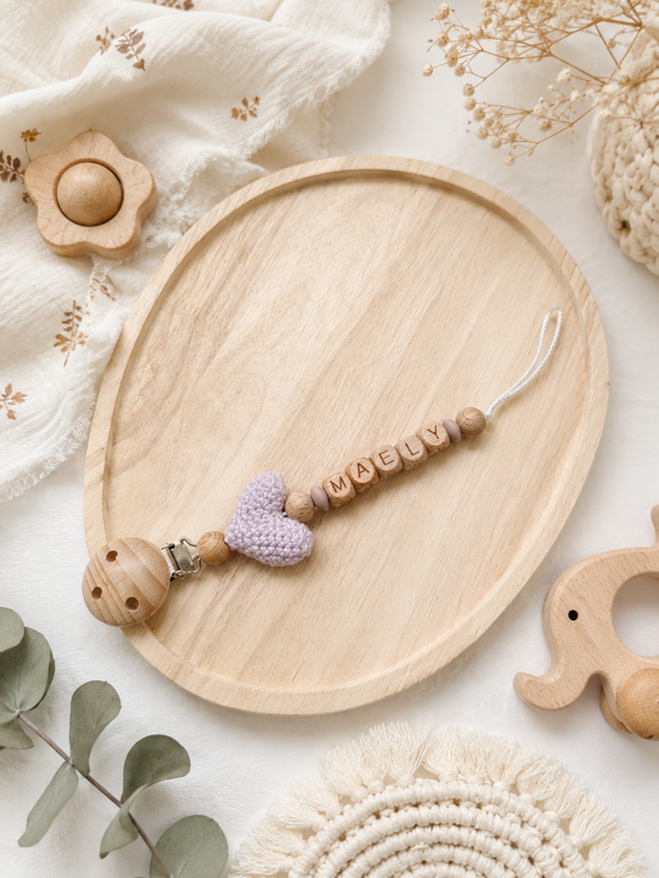 Attache tétine crochet coeur
