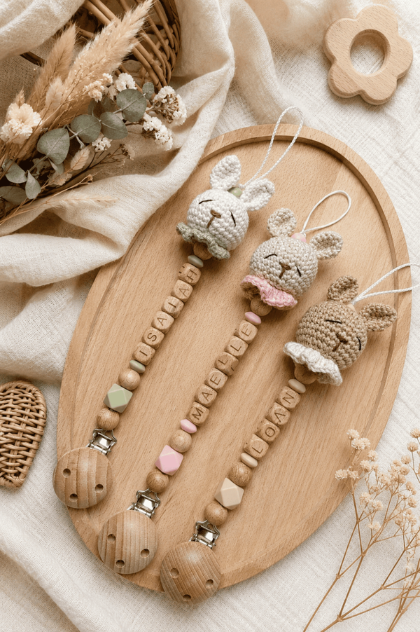 Attache tétine crochet lapin