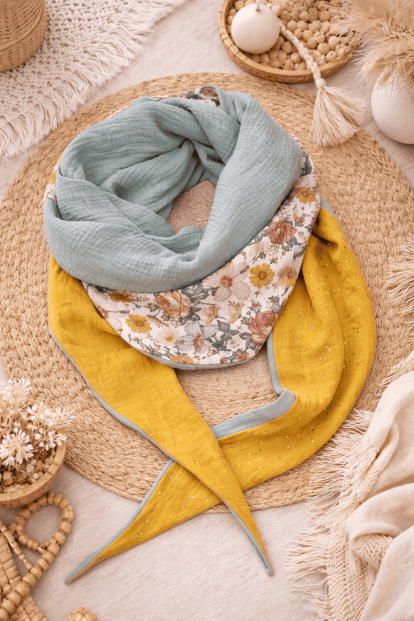 Chèche femme fleuri vert tilleuil moutarde