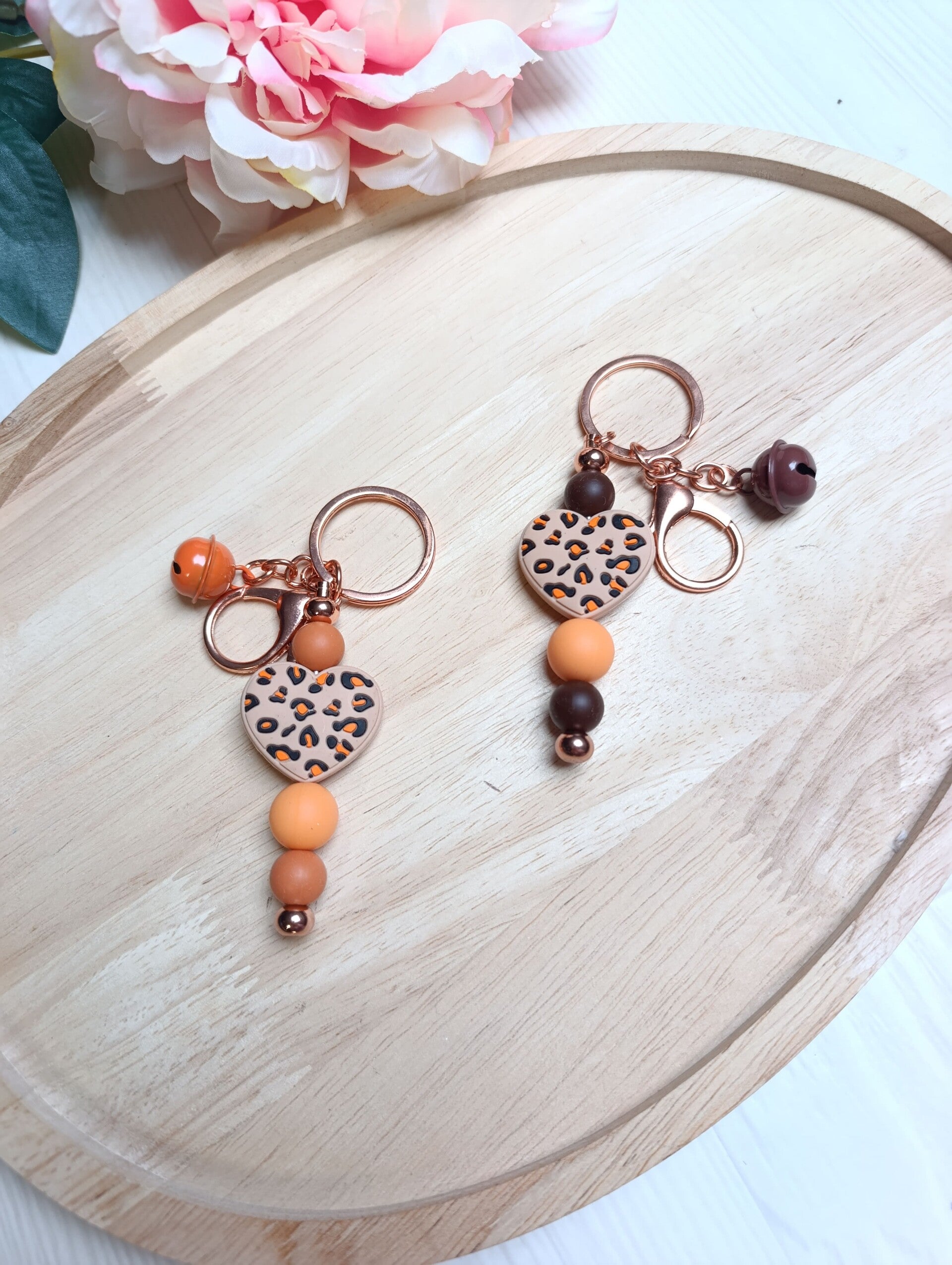 Porte clé coeur léopard