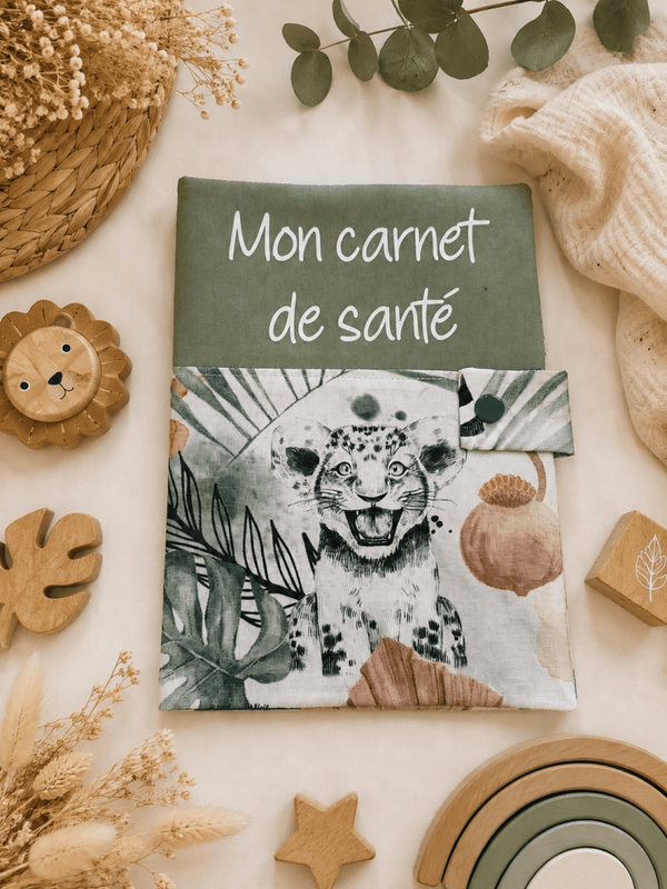Protège carnet de santé Lionceau vert