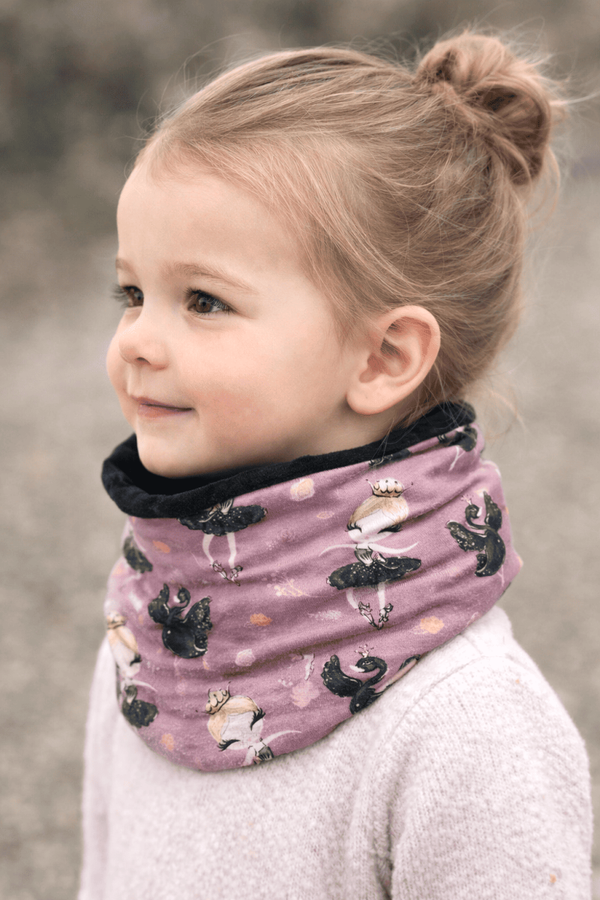 Cache cou cygnes noirs