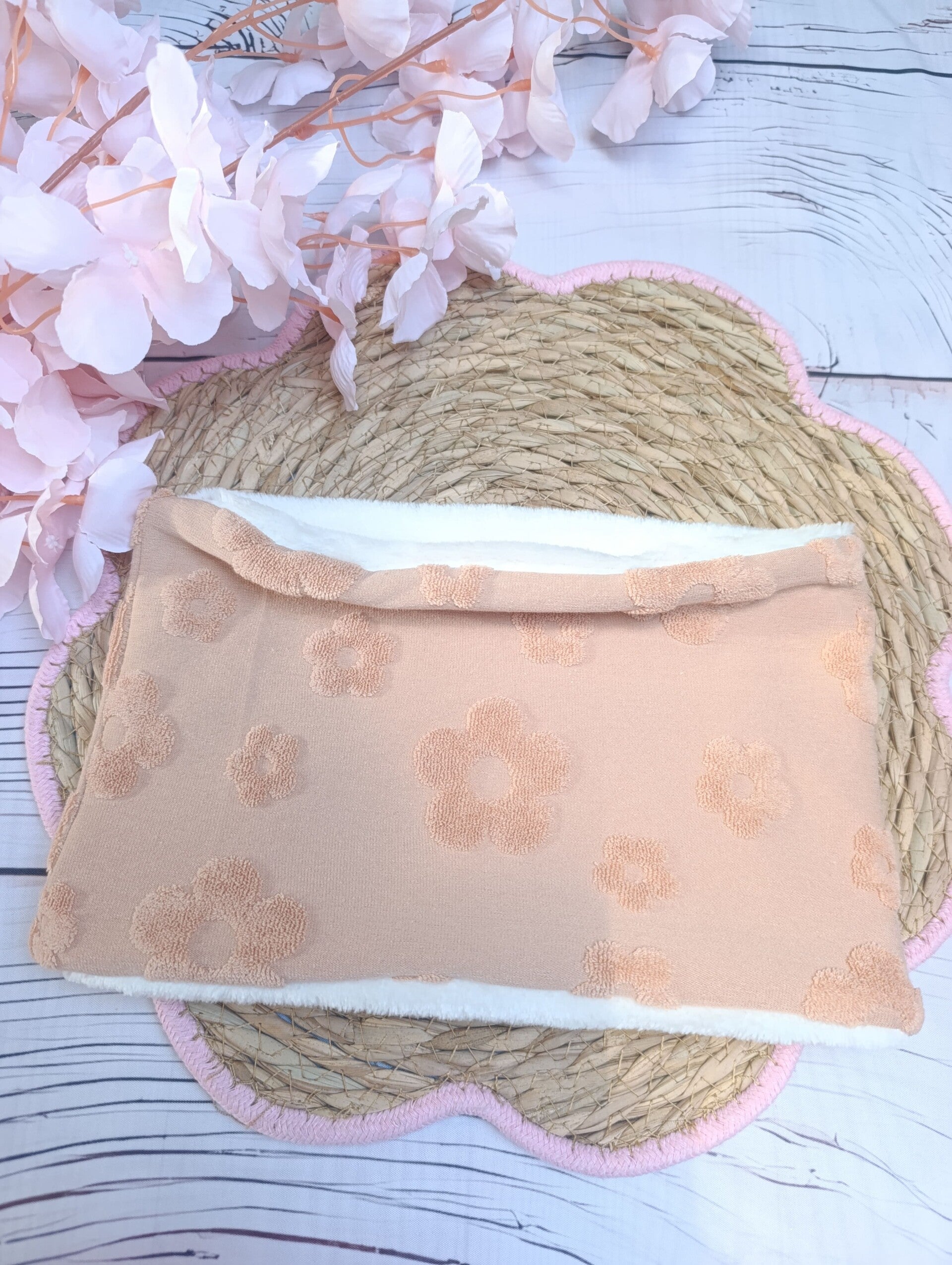 Tour de cou fleuri 2/5 ANS