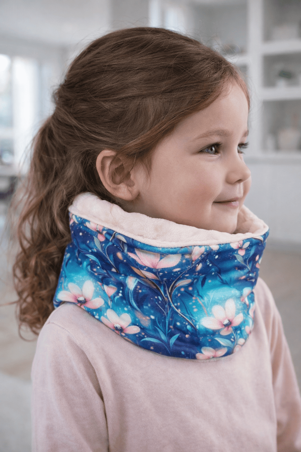 Cache cou fleurs rose bleu