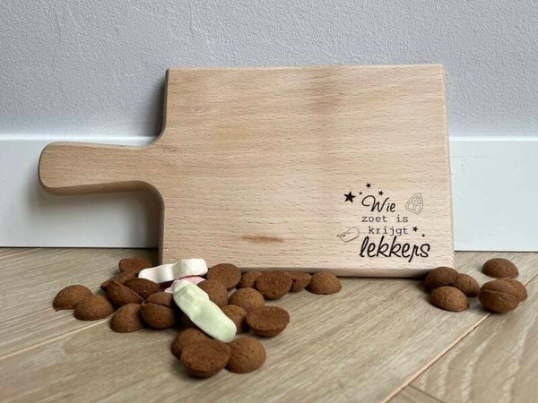 Wie zoet is krijgt lekkers borrelplank.