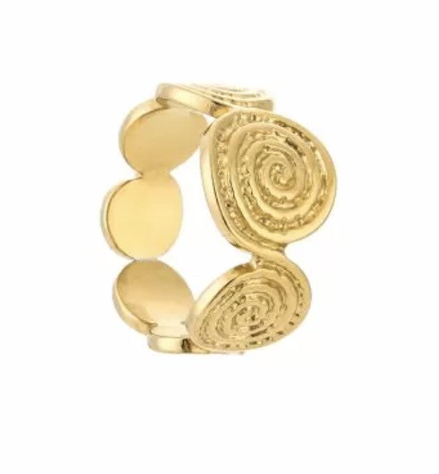 Ring met cirkelpatroon