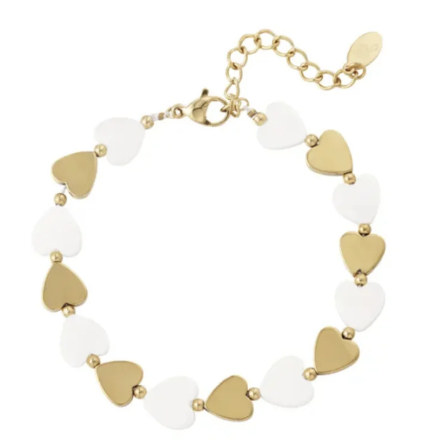 Armband zeeschelp en hartjes