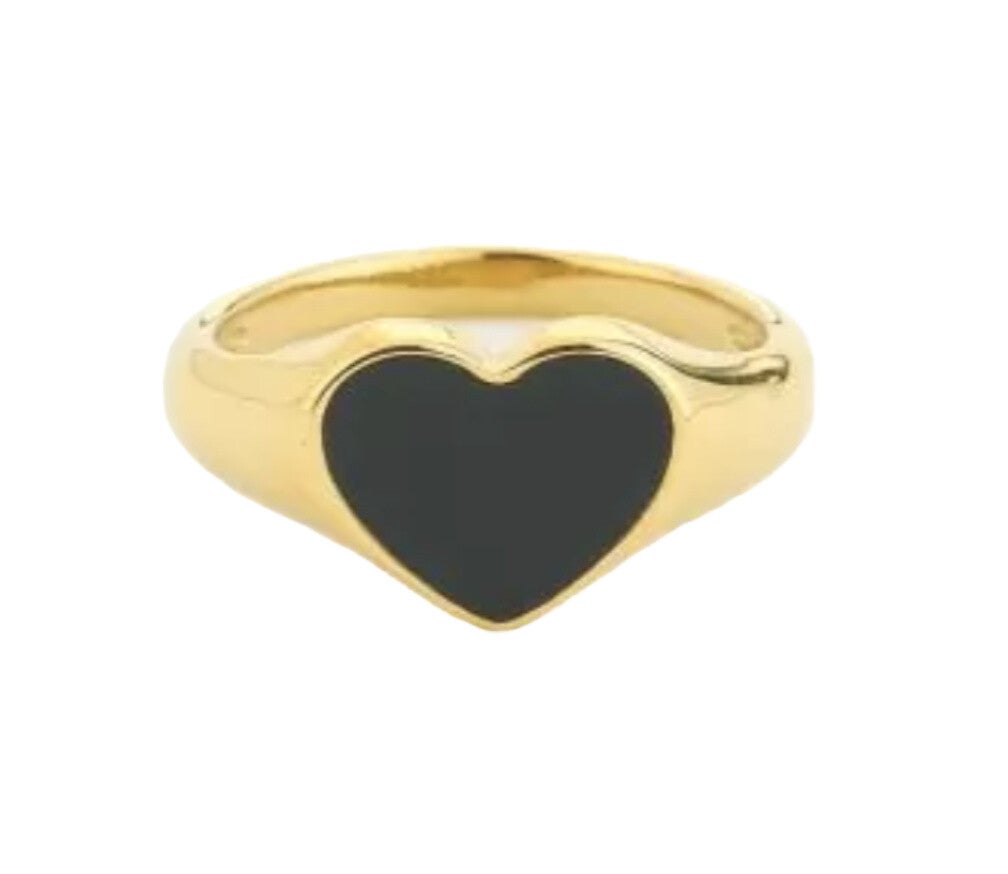 Ring met zwart hart