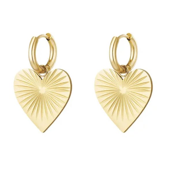 Oorringen met ribbel hart