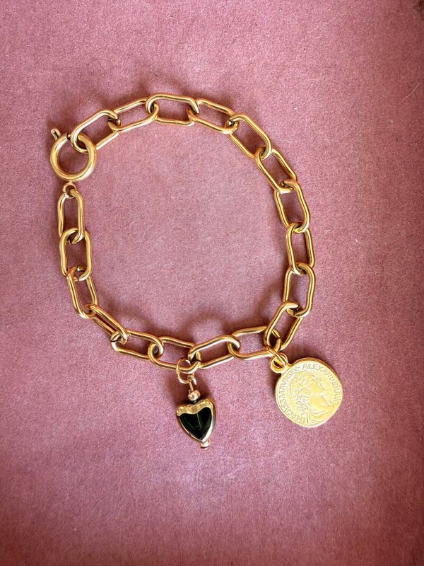 Schakelarmband met groen hart en bedel