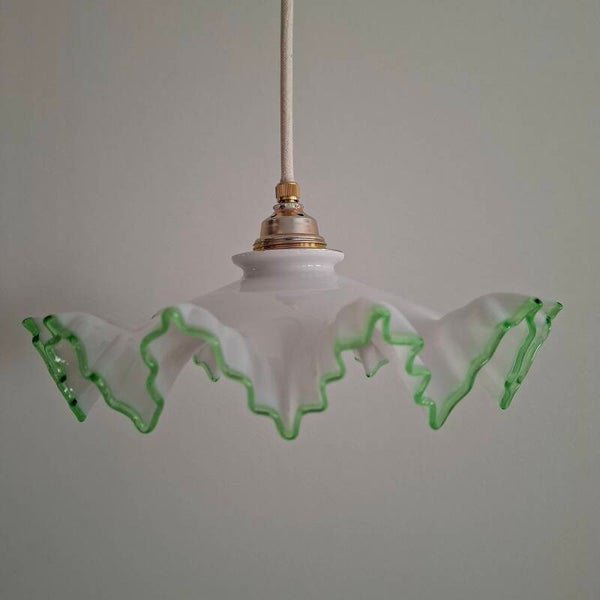Geplooid opaline groene bies