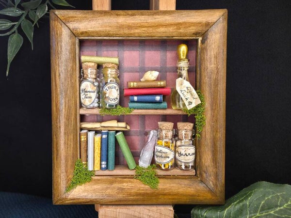 Miniatuur Witch Cabinet/curiosa kast Mini