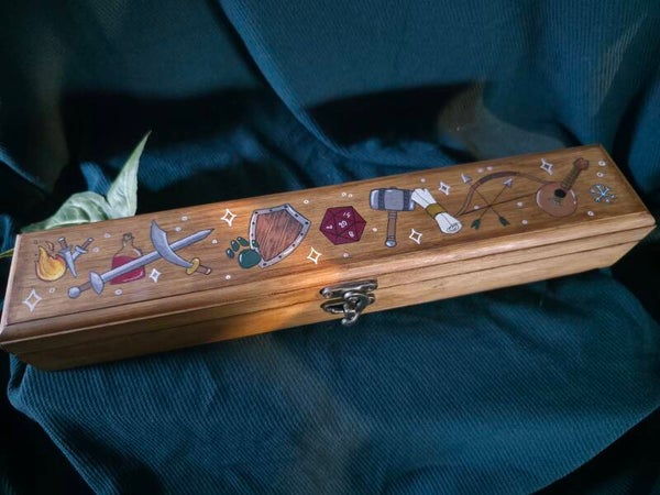 Dice holder/dobbelsteenkistje Dungeons & Dragons