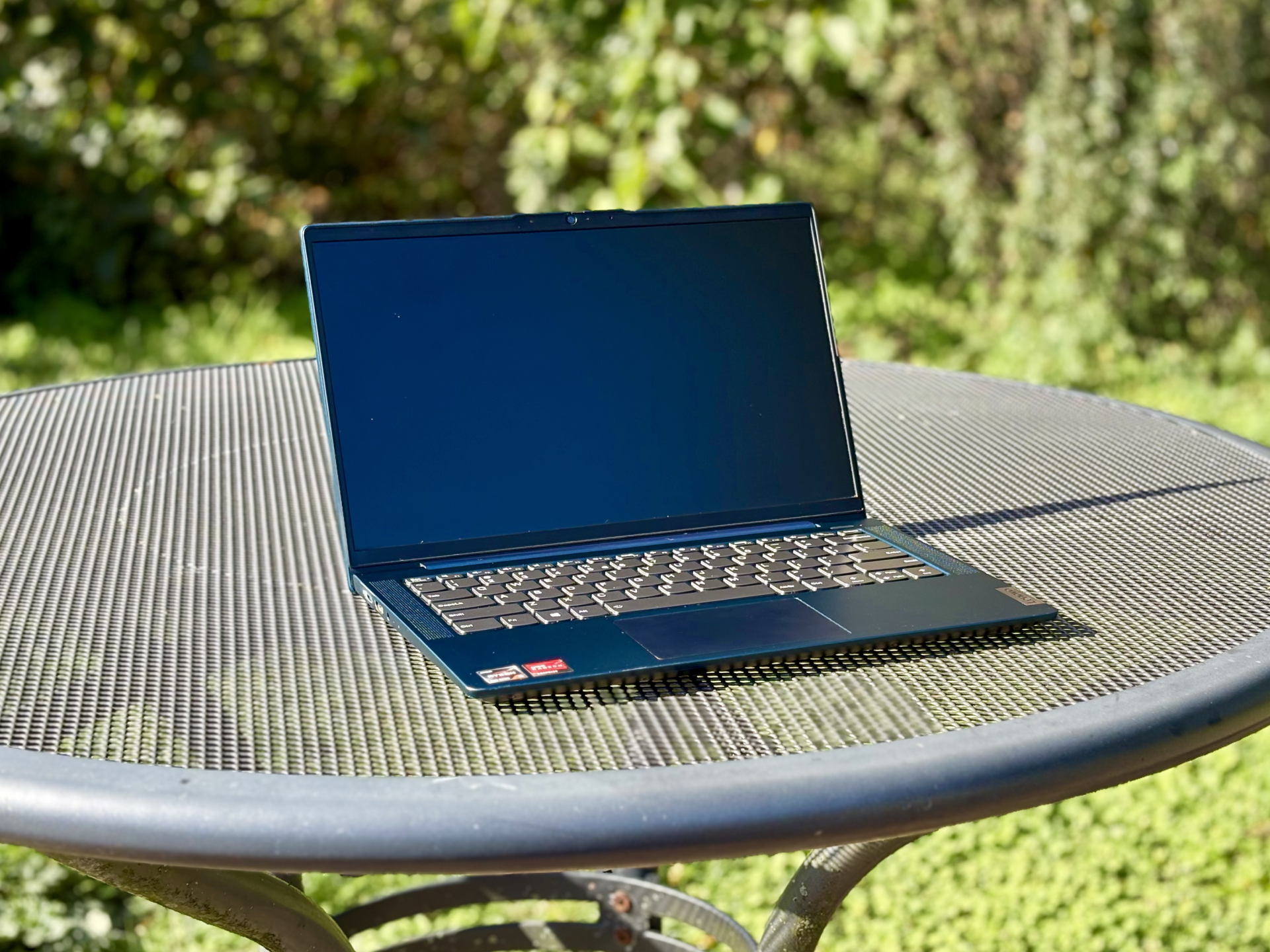 Lenovo IdeaPad 5 - AMD Ryzen 5 - 16 GB RAM - 512 GB SSD
