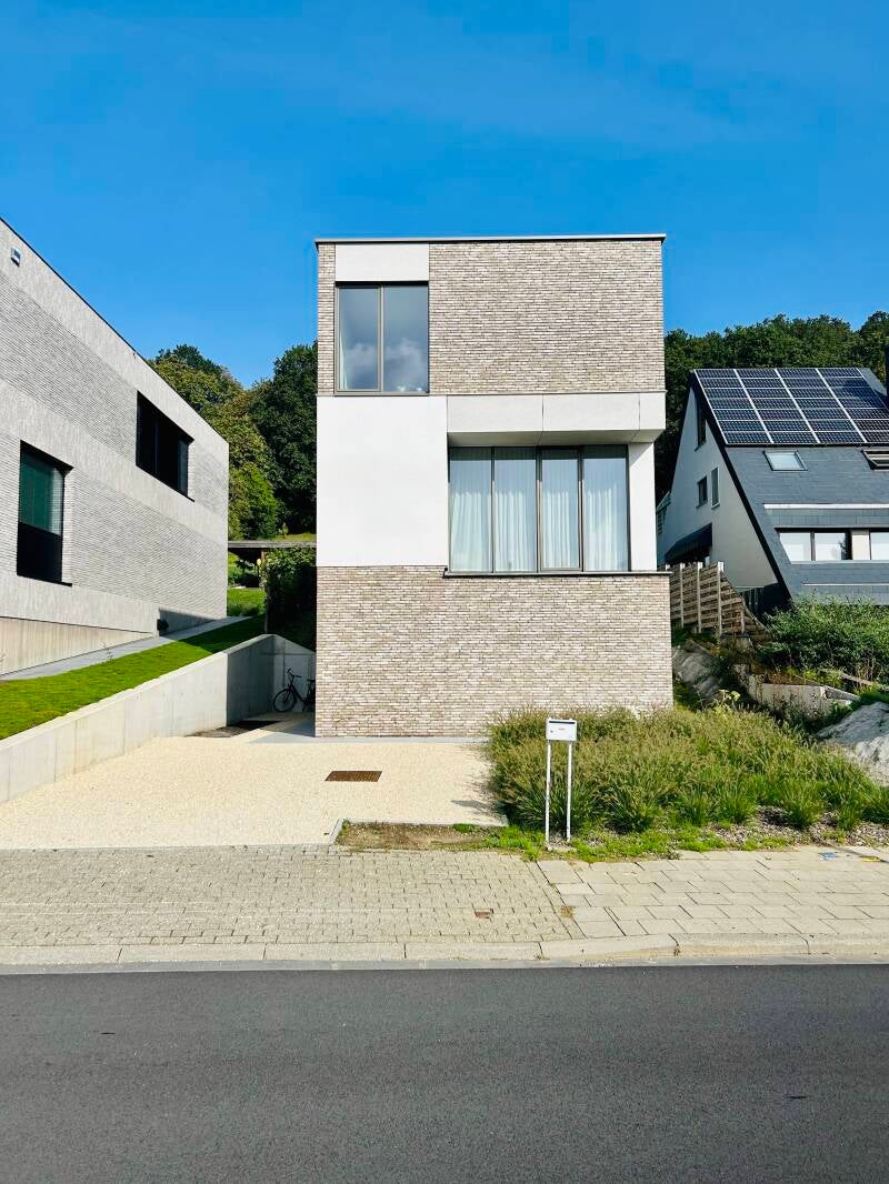 Vooraanzicht kinesitherapie Reva. Bergstraat 51 Kessel-Lo 