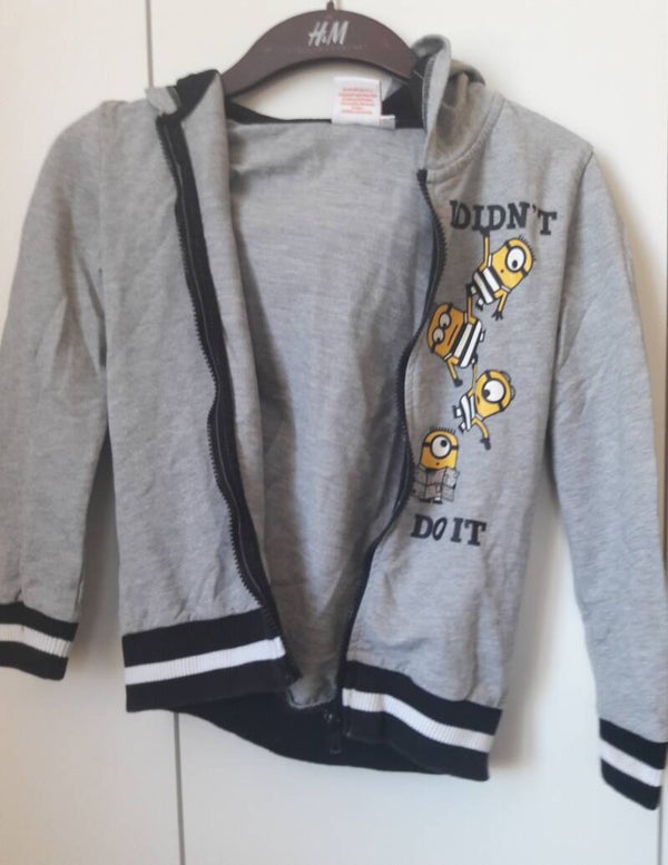 Gilet lm C&A Minions maat 134