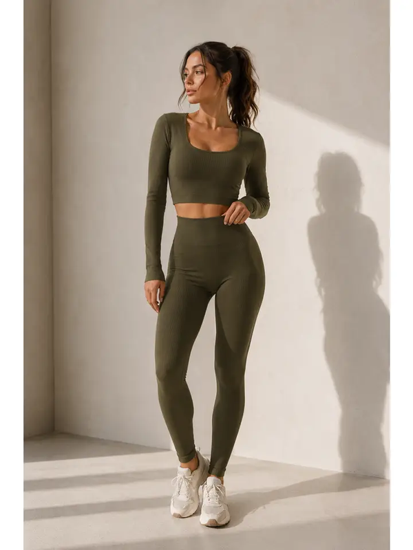 NAADLOZE STRETCH TOP EN LEGGING SET