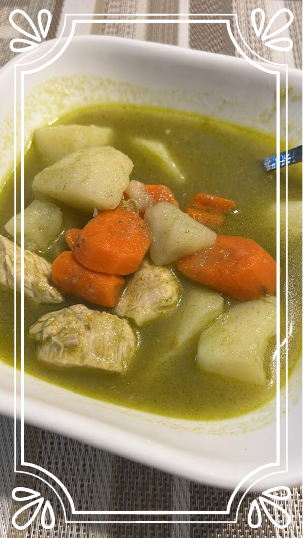 Hearty Homestyle Chicken & Veggie Soup